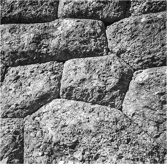 Robert McCabe: Mycenae 1954. To Katamesimero: photograph 10, printed by Idolo Lab, Athens