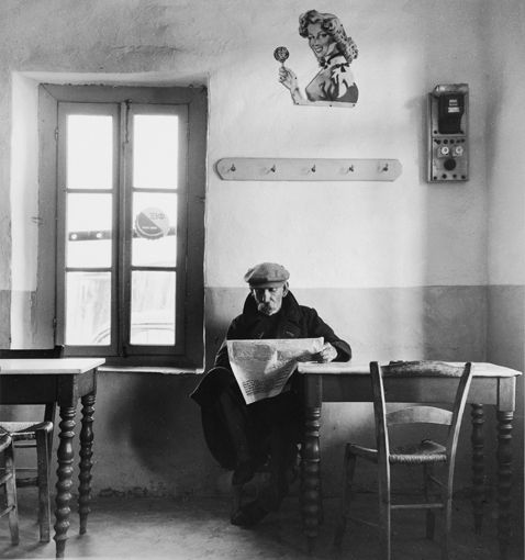 Dimitris Harissiadis: photograph 7, printed by Idolo Lab, Athens
