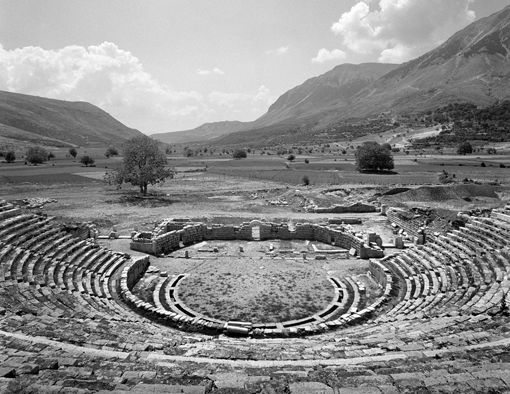 Dimitris Harissiadis: photograph 13, printed by Idolo Lab, Athens