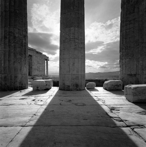 Dimitris Harissiadis: photograph 14, printed by Idolo Lab, Athens