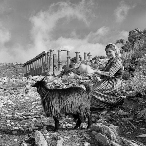 Dimitris Harissiadis: photograph 15, printed by Idolo Lab, Athens